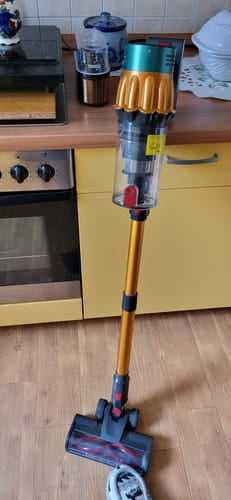 Airvac V18 in einer Küche nach dem Saugen